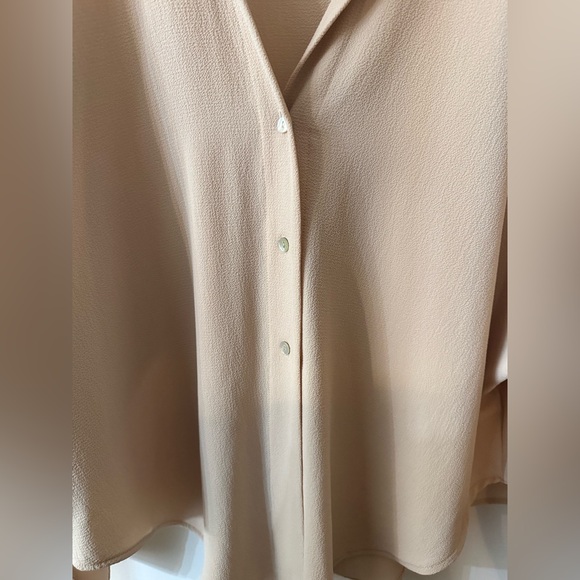 Vici Women's Cream Button Down Blouse - Picture 2 of 5
